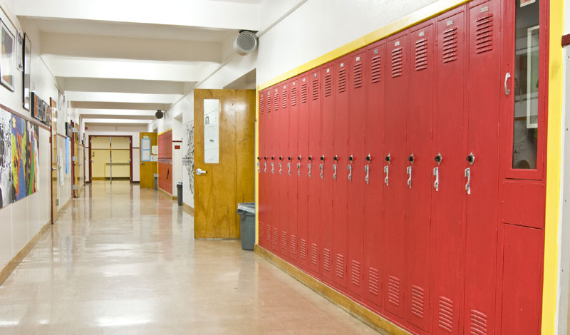 ЂАЧКИ ВАНДАЛИЗАМ: Уље одложило часове у средњој школи у Новом Мексику
