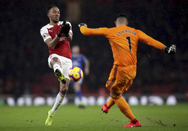 Обамејанг престигао Анрија