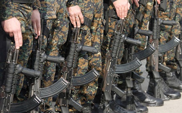 Командант НАТО: Нема деловања на северу Космета без одобрења Алијансе