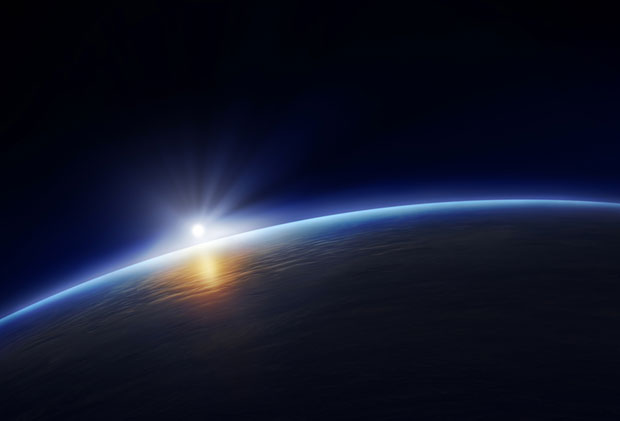 Нешто се врти око Земље и Месеца, нико не зна куда иде