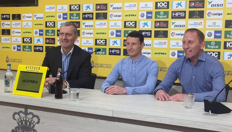 ТРАНСФЕРИ СРПСКИХ ФУДБАЛЕРА: Срнић дигао број 24