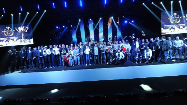 ПРИЈЕМ ЗА ШАМПИОНЕ АУТО-МОТО И КАРТИНГ СПОРТА: Додељене награде најбољима, признања добила и три министра