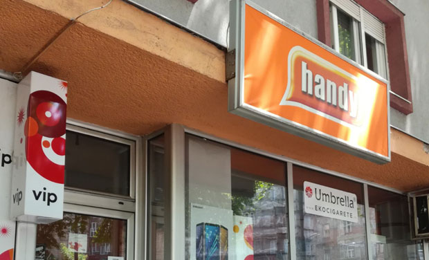 СЕДАМ МЕСЕЦИ ОД ЗАТВАРАЊА ФИРМЕ: Хенди угашен радници остали