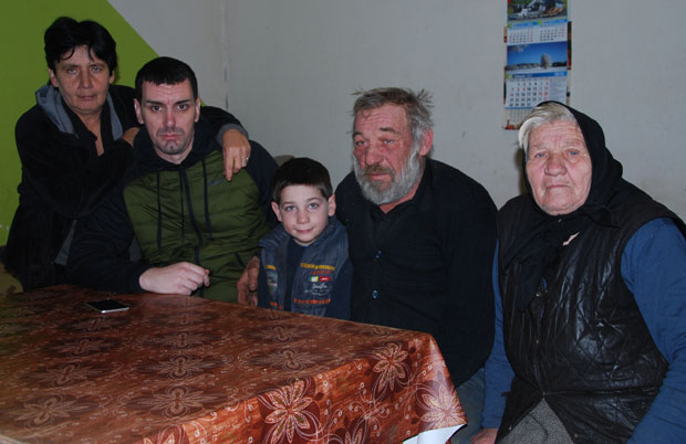 Мила се бори са тумором, а Мирко сања своју собу