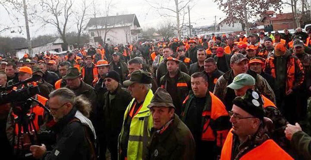 ДРУГА ШАКАЛИЈАДА У БРОДУ: Одстрељено седам шакала (ФОТО)