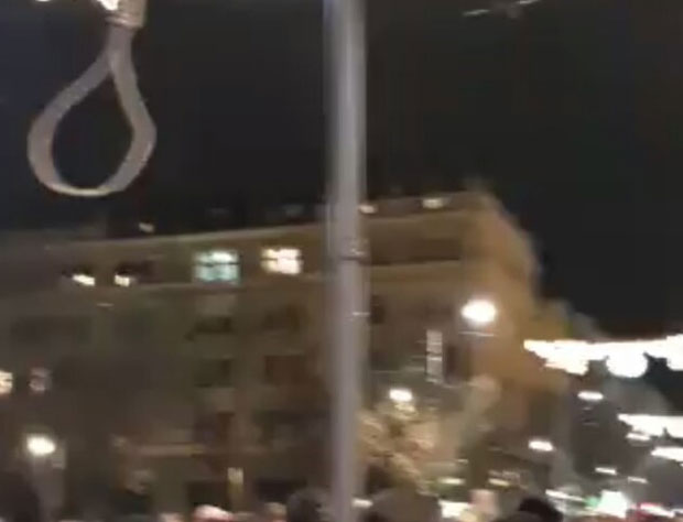 Осумњичени признао да је донео вешала на Теразије