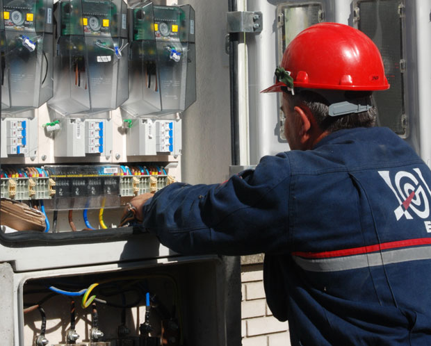 Бесплатни киловати на 100.000 адреса