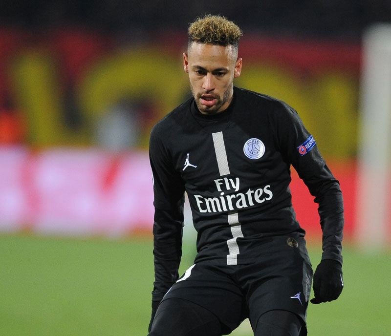 ЖЕЛИМ НОВУ КОСТ: Нејмар заплакао на прослави 27. рођендана