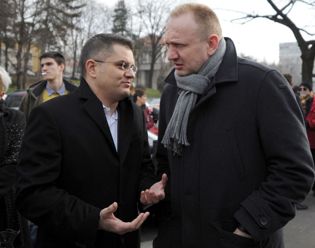 Напуштају скупштину, неће на гласање