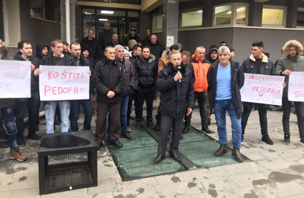 НОВИ ПАЗАР: Неће децу да шаљу у школе