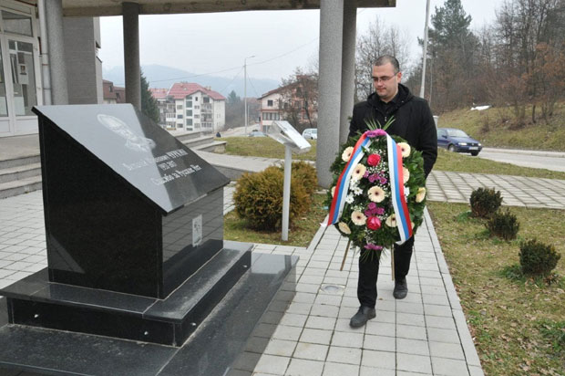 СПОМЕНИК ВИТАЛИЈУ ЧУРКИНУ: Српски пријатељ који никада неће бити заборављен (ФОТО)