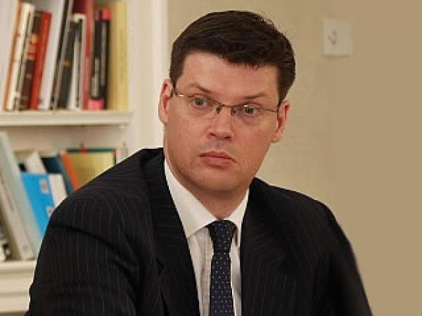 БРИТАНСКИ АНАЛИТИЧАР: Немогуће да се Косово и Србија опет споје, договор Београда и Приштине би утицао на БиХ