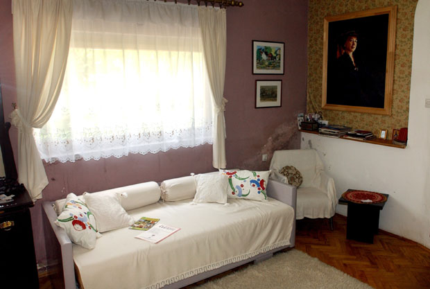 Сваки други кревет издаје се нелегално