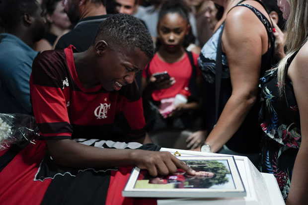 ТРАГЕДИЈА У ФЛАМЕНГУ: Цео Бразил у жалости