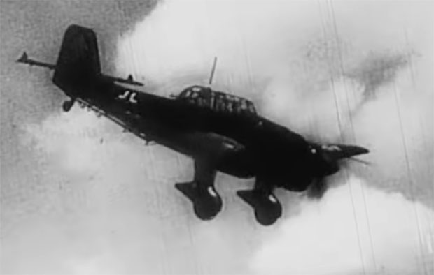 ПИЛОТИ ГРЕШКОМ БОМБАРДОВАЛИ СОПСТВЕНУ ЗЕМЉУ: Дуго нису хтели да признају, а за све су оптужили једног човека