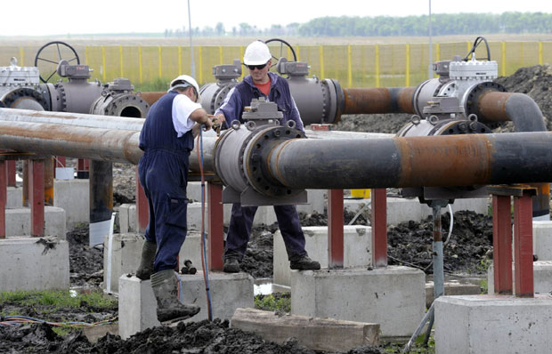 Прва цев гасовода већ крајем марта