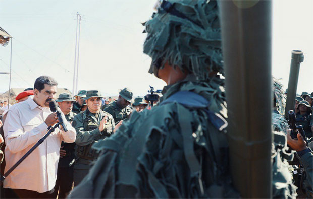 Мадуро отворио војне вежбе  (ВИДЕО)