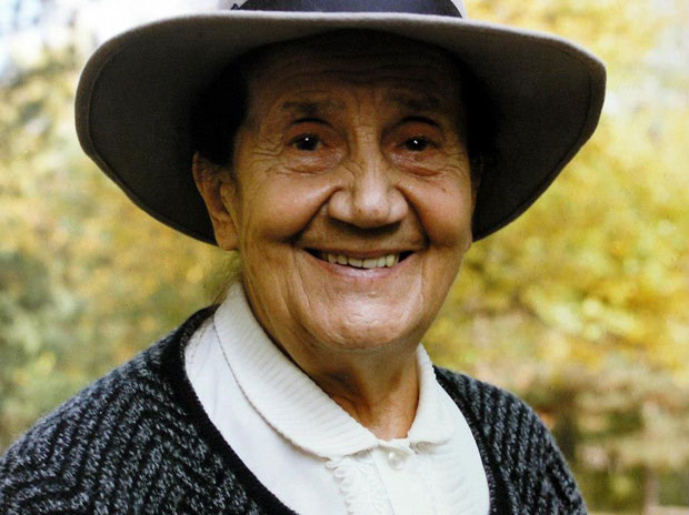 26 ГОДИНА ОД СМРТИ ПОЗНАТЕ ПЕСНИКИЊЕ: Сећање на вечну Десанку Максимовић