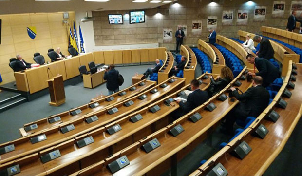 Клуб Срба опет није попуњен!