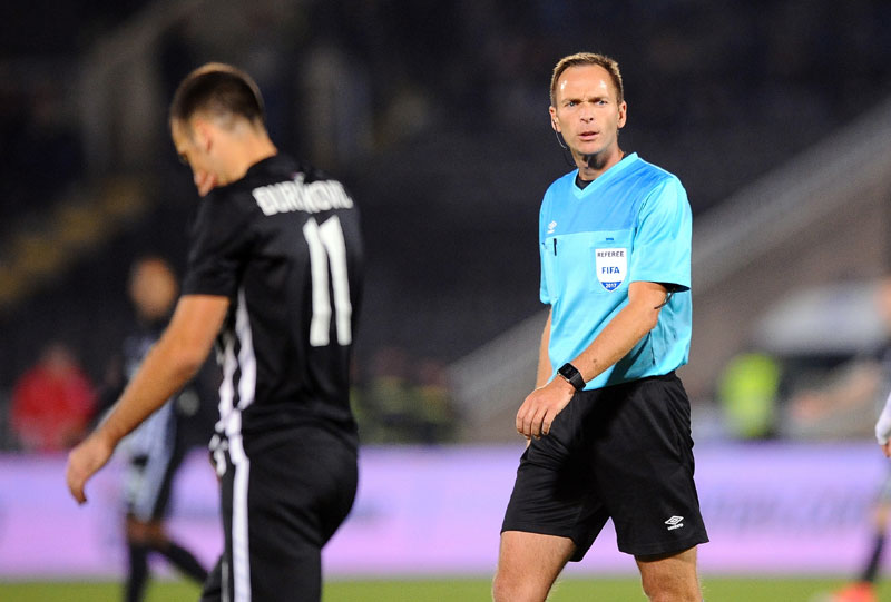 СРПСКИ АРБИТРИ ЦЕЊЕНИ У ЛЕ: Мажић у Цириху, Јовановић суди Бате - Арсенал 