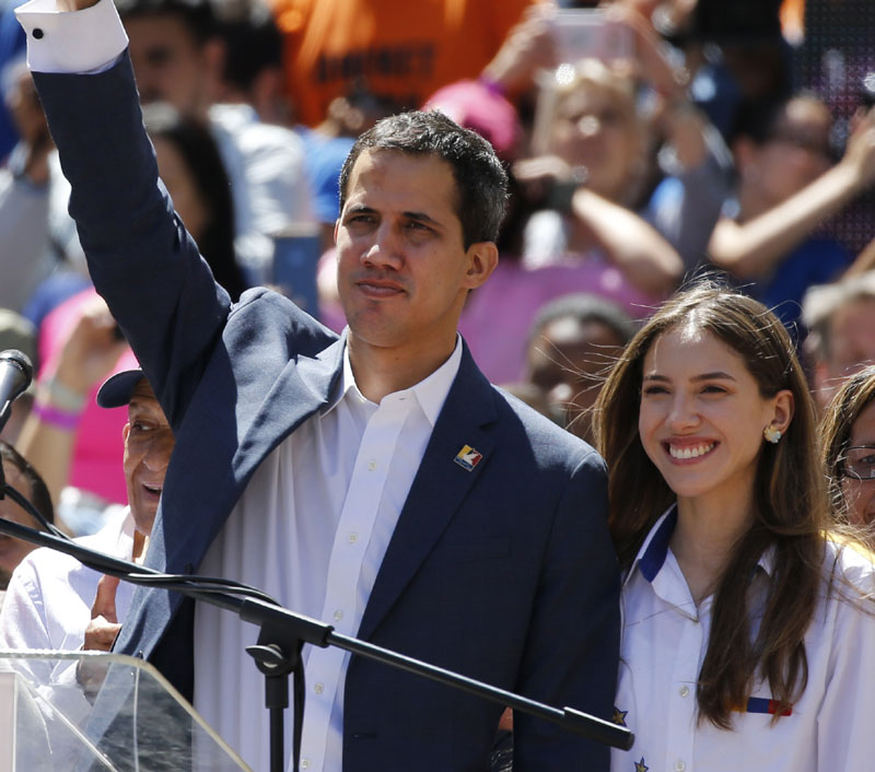 ПРСТИ ОТПОРА И У ВЕНЕЦУЕЛИ: Обарају Мадура, а штете Србији