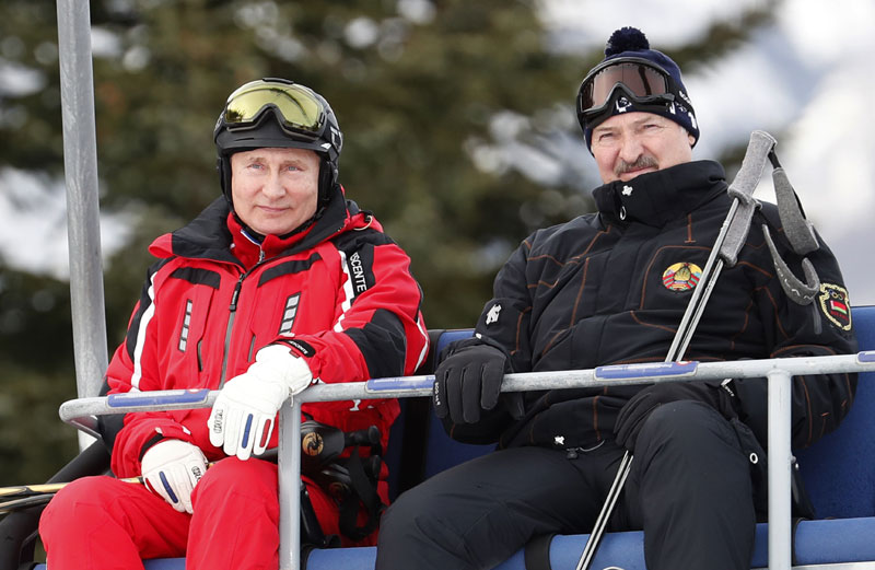 САСТАНАК У СОЧИЈУ: Вотка и закуска, теме Путина и Лукашенка