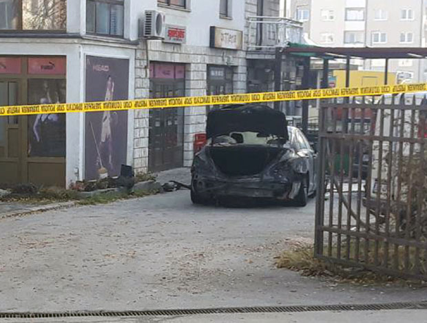 Расветљена паљевина аутомобила сина убијеног Риста Југовића