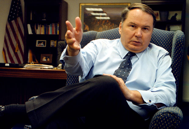 МОНТГОМЕРИ: Србијо, не падај на провокације Приштине!