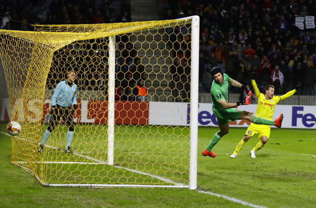 ЛЕ: Арсенал се обрукао у Белорусији, Костић стрелац у ремију Ајнтрахта