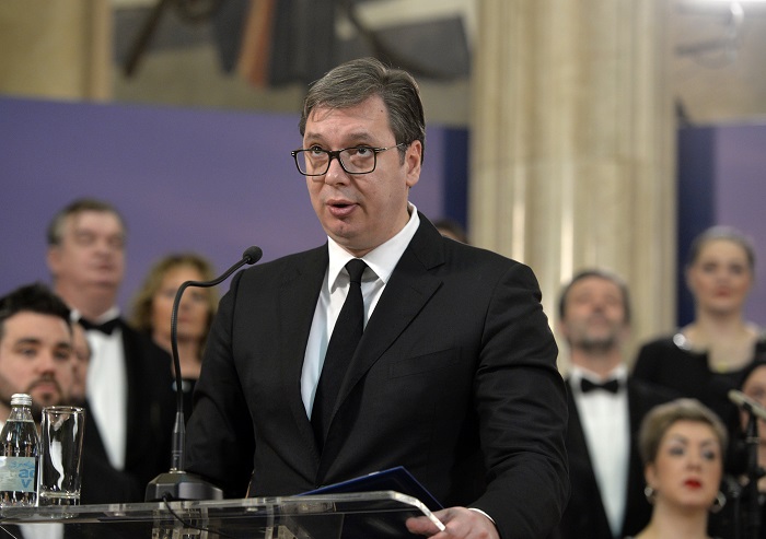 ПРЕДСЕДНИК СРБИЈЕ ОДБРУСИО ХРВАТИМА: Вас ћу прво да позовем кад нам буду стигли хеликоптери, нису то вражије кочије