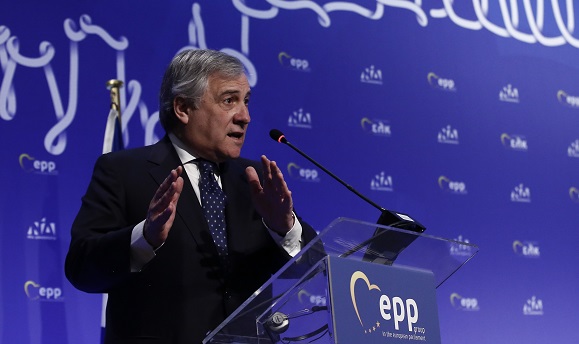 ЕУ парламент: Тајани забранио конференцију са Пуџдемоном