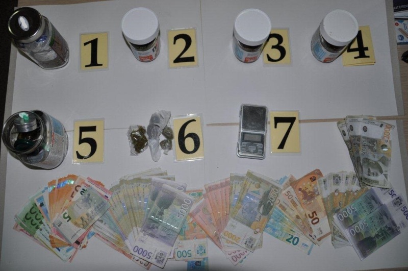 Крагујевчанин диловао дрогу