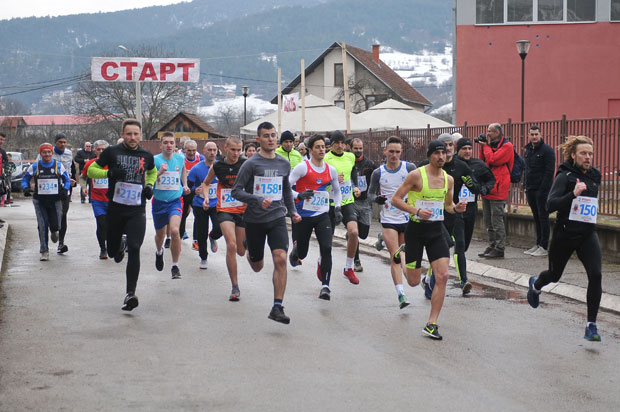 СРЕТЕЊСКА ТРКА: И рудари на стази (ФОТО)