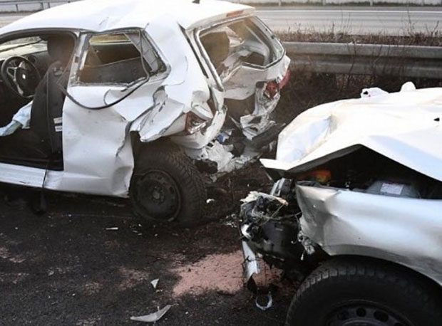 ПОЛИЦИЈСКИ ИЗВЕШТАЈ СА МЕСТА НЕСРЕЋЕ: Ауто се окретао по аутопуту и ударио у банкину, певач подлегао повредама, возачу који га је ударио узета крв