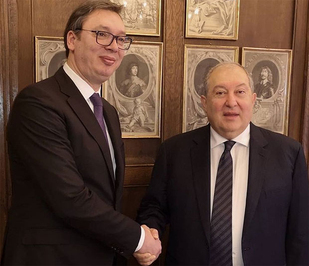 МИХЕНСКА БЕЗБЕДОНОСНА КОНФЕРЕНЦИЈА: Вучић се састао са председником Јерменије