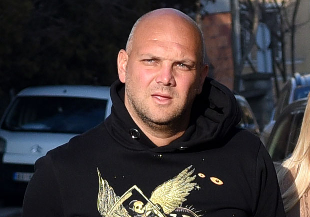 ДЕЦА ШАБАНА ШАУЛИЋА СТИГЛА У НЕМАЧКУ: Не дају им да виде тело свога оца, морају да чекају до сутра