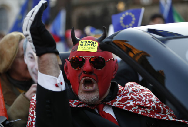  Чудовиште” упозорава Холанђане да се припреме за Брегзит