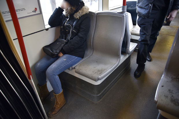 У шпанце седа само онај ко мора