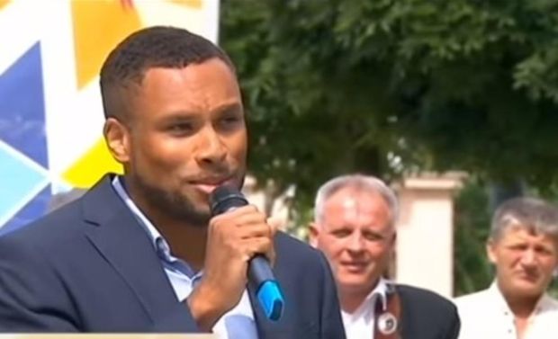 АМЕРИКАНАЦ ШОКИРАН ПОГИБИЈОМ ПЕВАЧА: Како је могуће да тако неко пева, како је могуће да остатак света не зна ко је Шабан Шаулић (ВИДЕО)