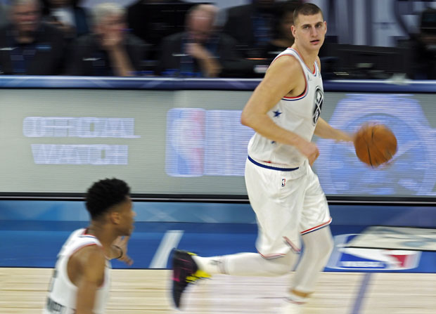 ЈОКИЋЕВА НОЋ ЗА УЖИВАЊЕ: НБА Ол-стар меч у Шарлоту донео чак 342 поена и тријумф тима по избору Леброна Џејмса 