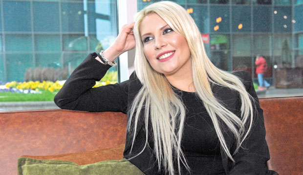 Деа ипак остаје на интензивној нези