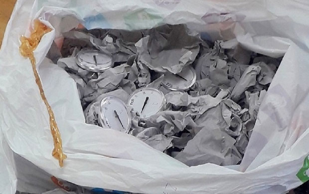 Шверцовали пун гепек термостата за бојлере