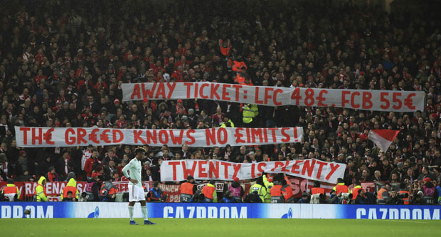 Навијачи Бајерна бесни на Ливерпул: Похлепа не познаје границе