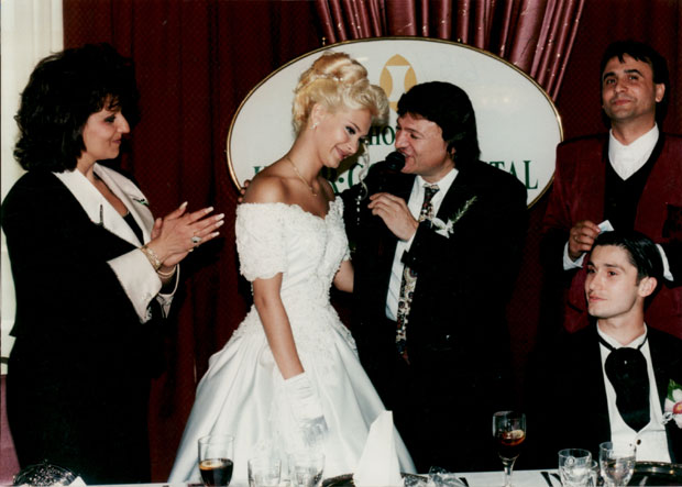 ОДЛАЗАК КРАЉА НАРОДНЕ МУЗИКЕ: Скрхана ћерка Санела дозивала мртвог оца