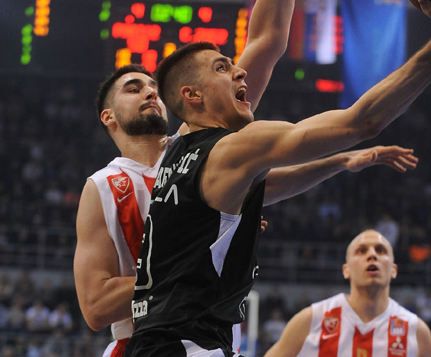 МИЛИОНСКА КАЗНА ЗА “ВЕЧИТЕ”: Звезди и Партизану високе новчане санкције за Куп