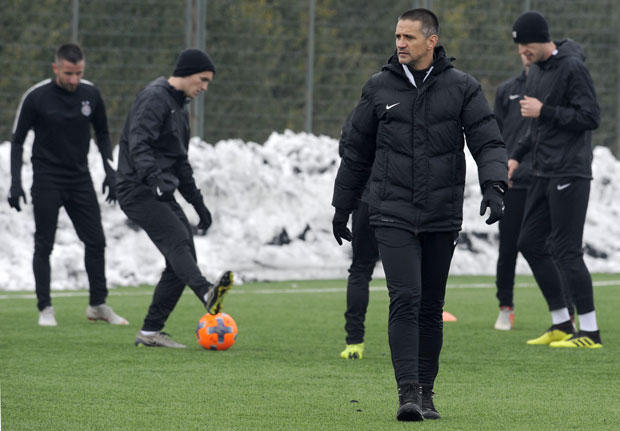 Мирковић: Опрез, Пролетер је бољи у гостима...