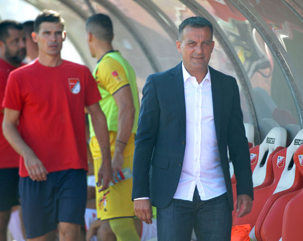 Радојичић: Без беле заставе против Партизана