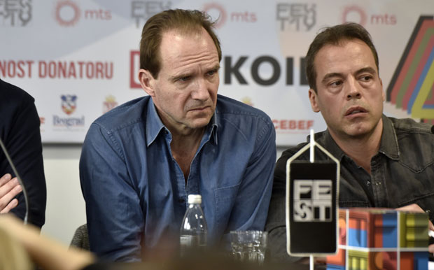 Премијера Беле вране, Фајнс захвалио Вучићу