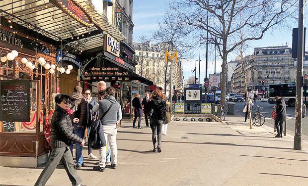 ЗАПИСИ ИЗ ПАРИЗА: Пресек
