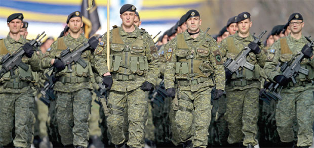 Рамушу се привиђа чета Срба у војсци